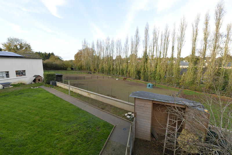 Maison - 166 m² - 8 pièces