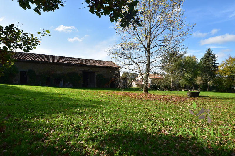 Manoir - 230 m² - 8 pièces