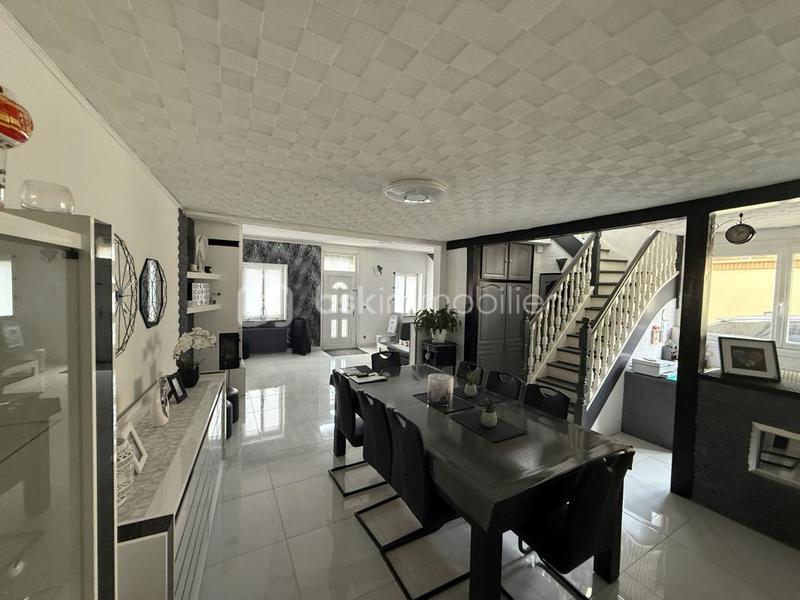 Maison de ville - 155 m² - 7 pièces