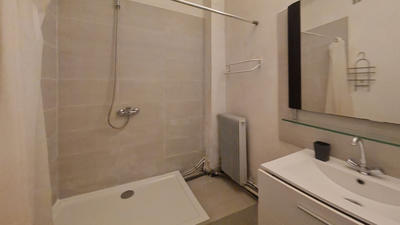 Appartement - 94 m² - 5 pièces