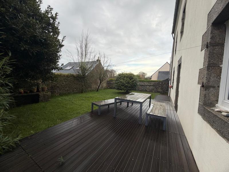 Maison - 220 m² - 9 pièces