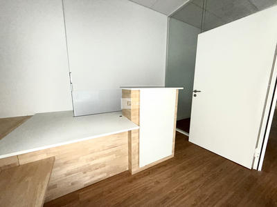 Local commercial - 64 m²