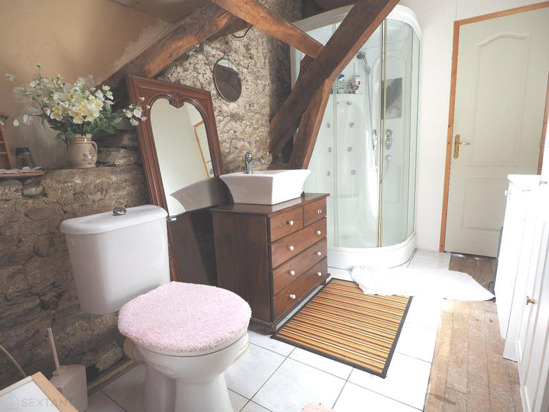 Maison - 248 m² - 8 pièces