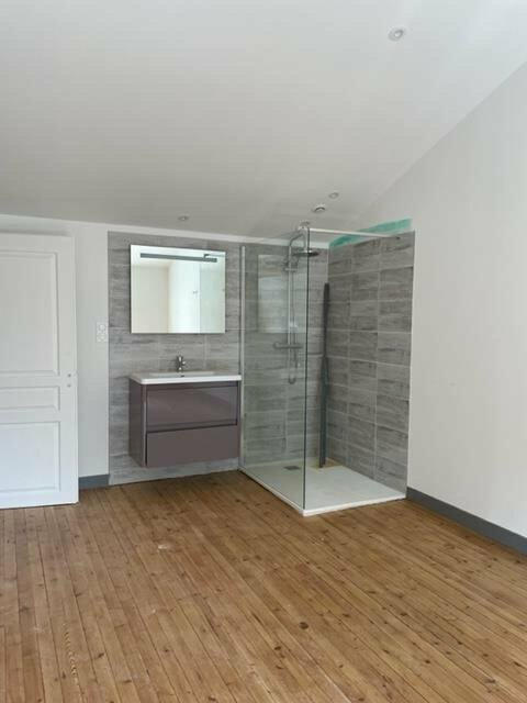 Maison - 280 m² - 6 pièces