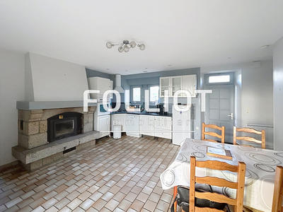 Maison - 122 m² - 7 pièces