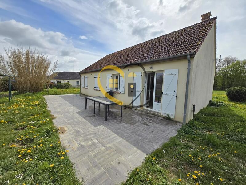 Maison - 90 m² - 5 pièces