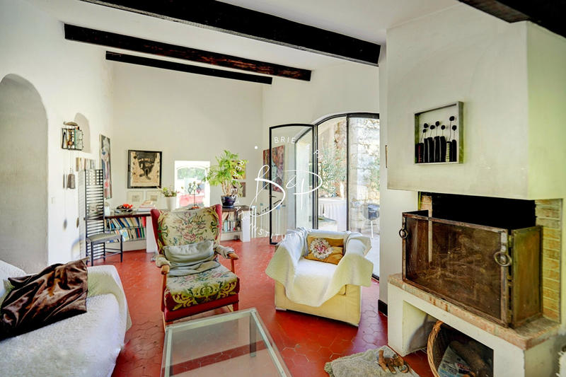 Maison - 187 m² - 4 pièces