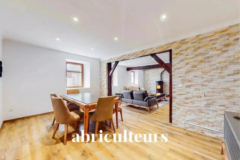 Corps de ferme - 260 m² - 7 pièces