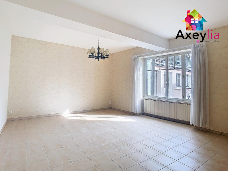 Maison de village - 220 m² - 8 pièces