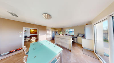 Maison - 187 m² - 6 pièces