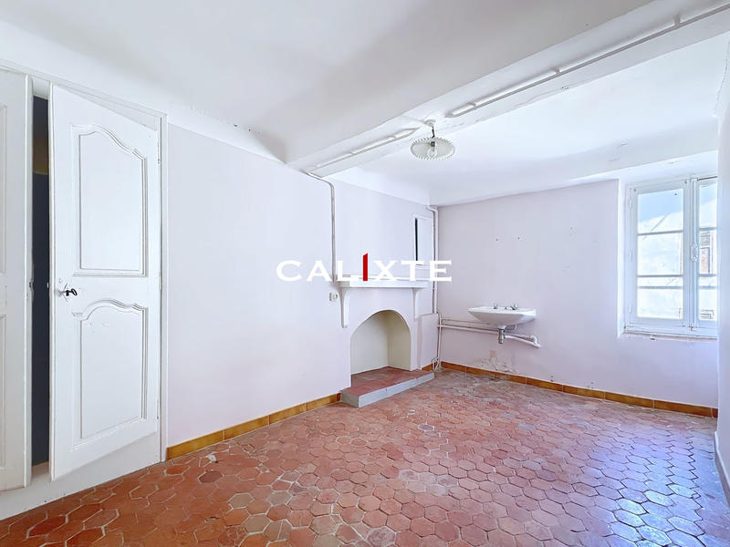 Maison ancienne - 245 m² - 10 pièces