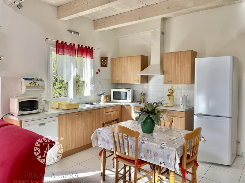 Villa - 285 m² - 10 pièces