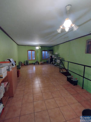 Local commercial - 110 m²