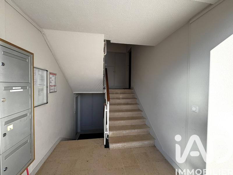 Appartement - 93 m² - 5 pièces