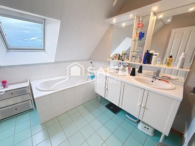 Maison - 136 m² - 6 pièces