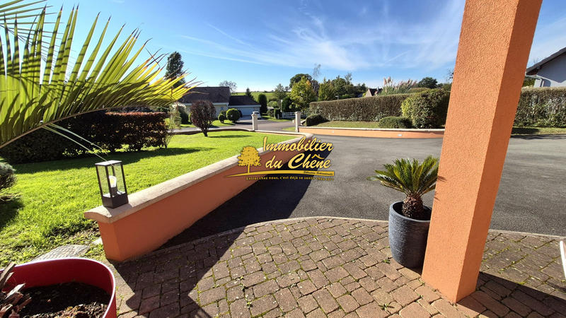 Maison - 180 m² - 7 pièces