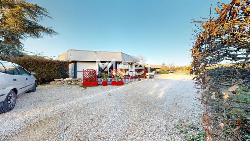 Maison - 306 m² - 20 pièces