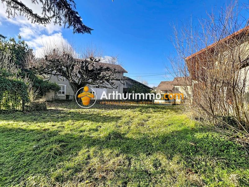 Maison - 300 m² - 8 pièces