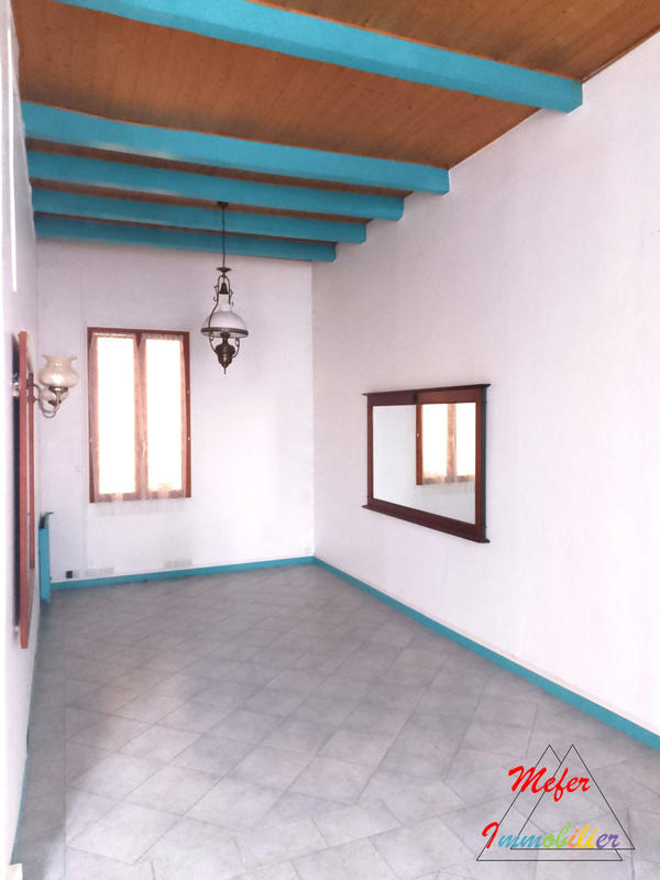 Appartement - 218 m² - 10 pièces