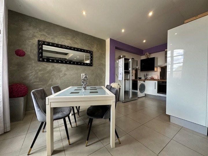 Appartement - 84 m² - 3 pièces