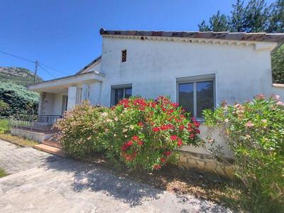 Maison - 90 m² - 6 pièces