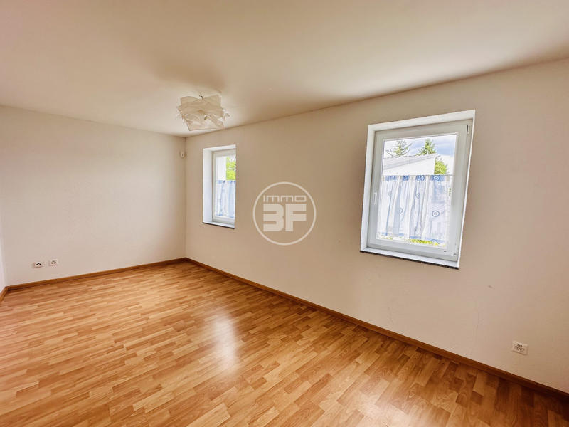 Maison - 400 m² - 7 pièces