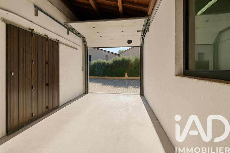 Maison - 260 m² - 7 pièces