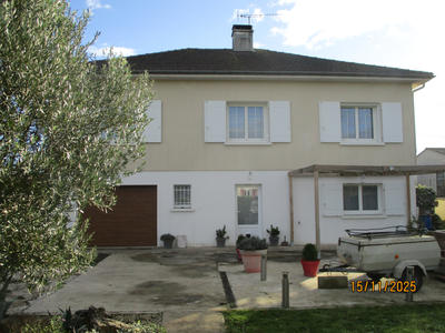 Maison - 127 m² - 8 pièces
