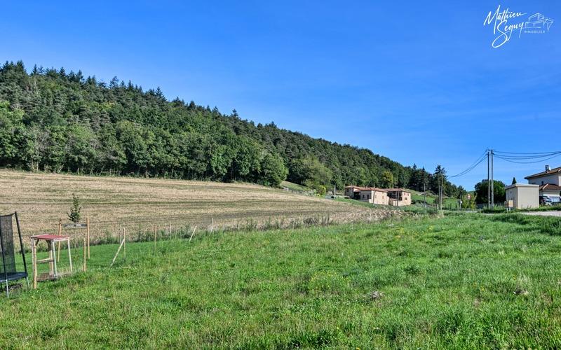 Terrain constructible - 807 m²