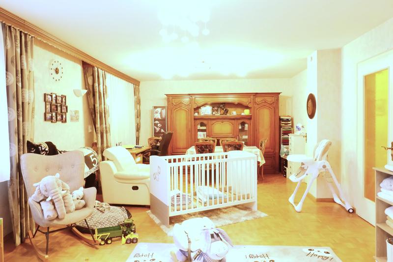 Maison - 303 m² - 10 pièces