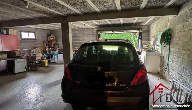 Maison - 210 m² - 6 pièces