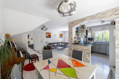 Maison - 120 m² - 4 pièces