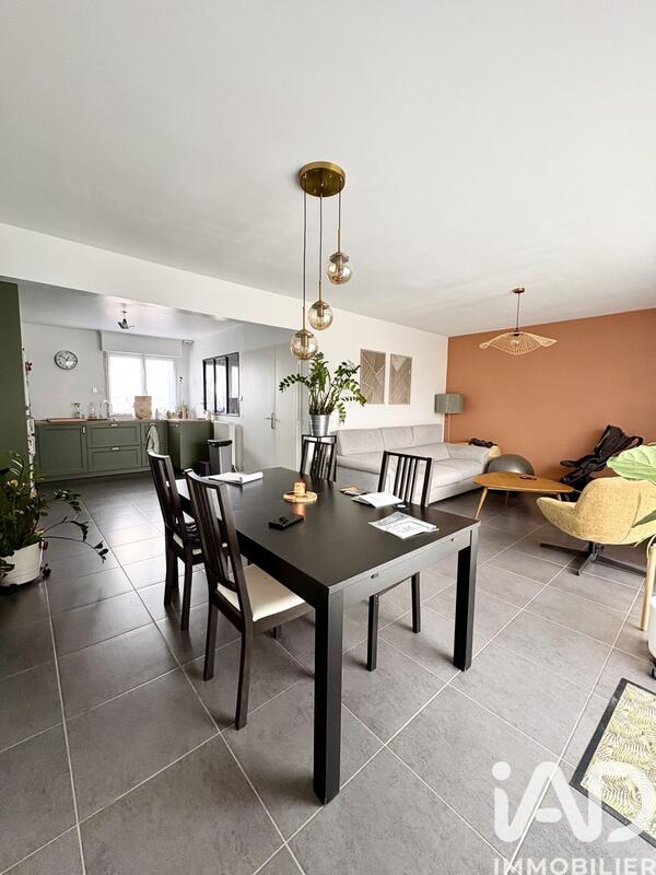 Maison - 85 m² - 4 pièces