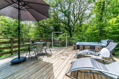 Local commercial - 250 m² - 1 pièce