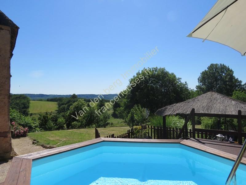 Demeure - 485 m² - 7 pièces