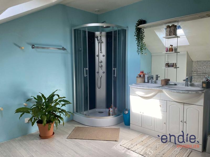 Maison - 148 m² - 6 pièces