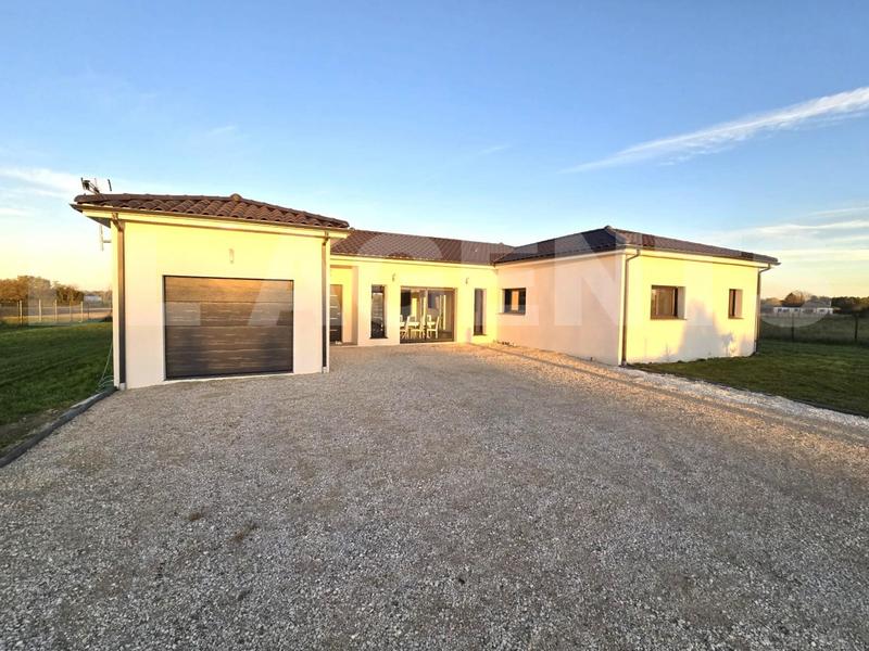 Maison - 145 m² - 5 pièces
