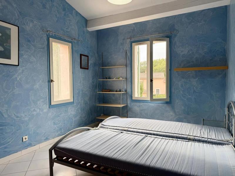 Propriété - 230 m² - 8 pièces