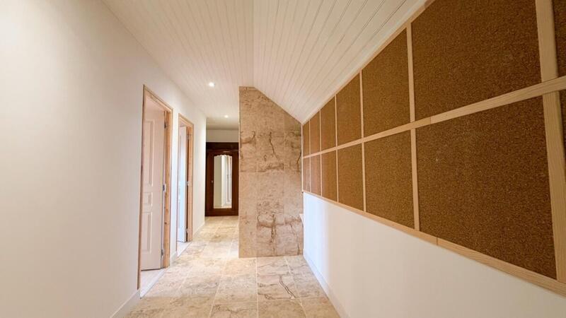 Maison - 193 m² - 9 pièces