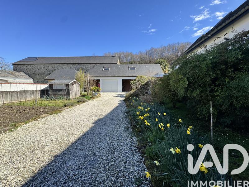 Maison - 198 m² - 5 pièces