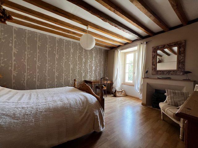 Maison ancienne - 193 m² - 7 pièces