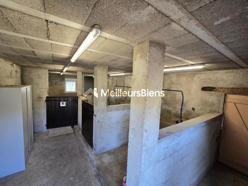 Maison - 206 m² - 7 pièces