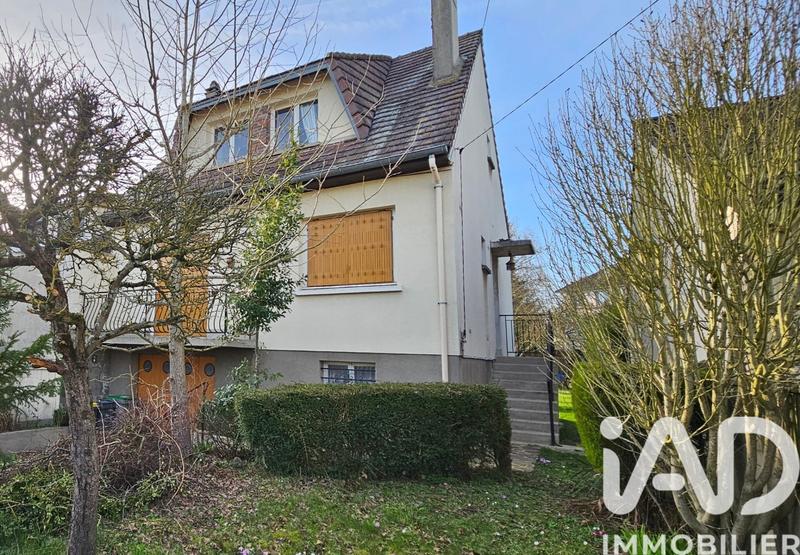 Maison - 86 m² - 5 pièces