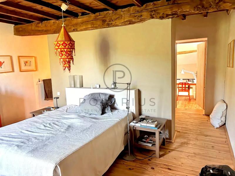 Villa - 253 m² - 8 pièces