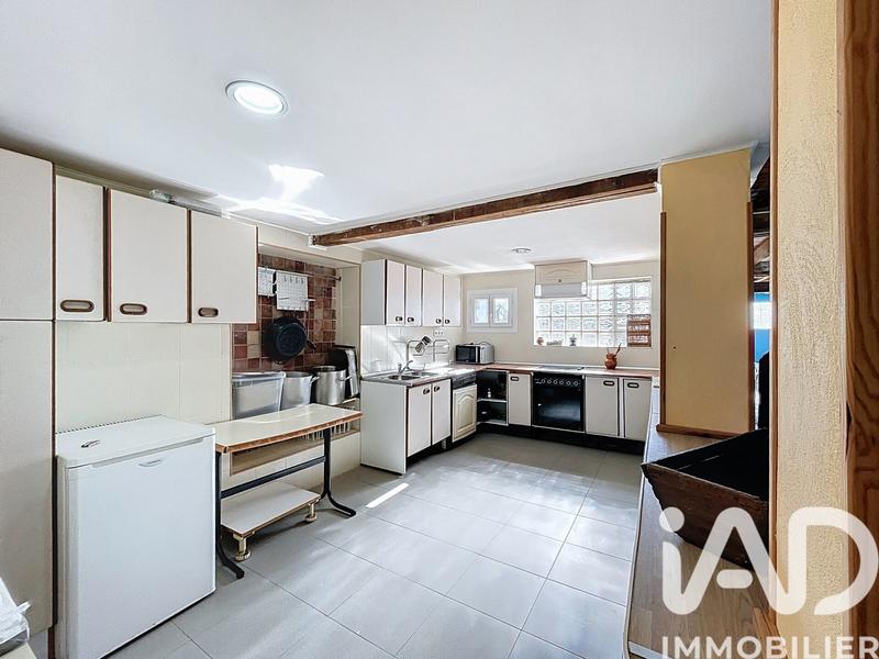 Maison - 613 m² - 18 pièces