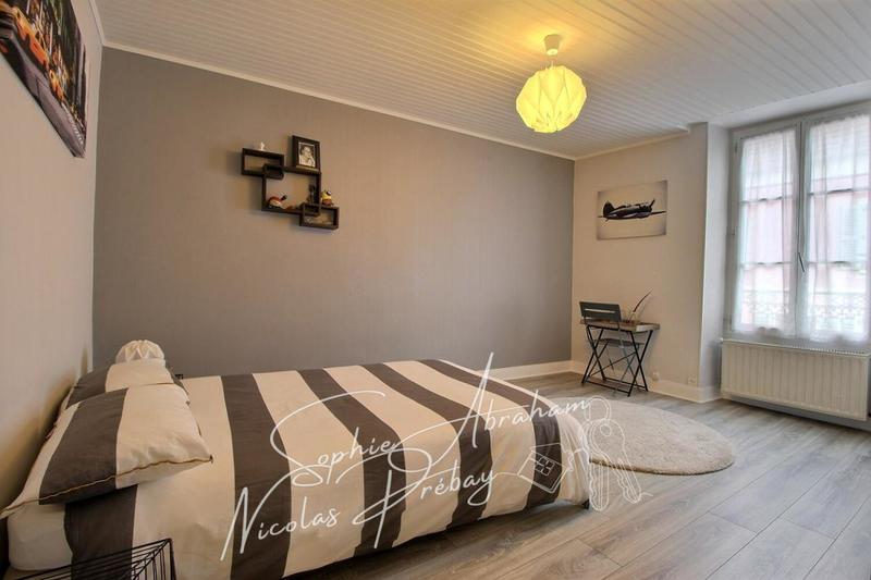 Maison - 283 m² - 8 pièces