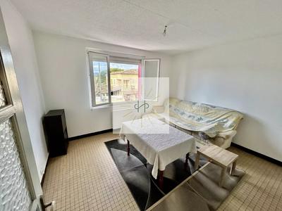 Appartement - 75 m² - 5 pièces