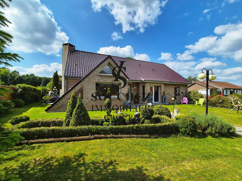 Maison - 137 m² - 6 pièces