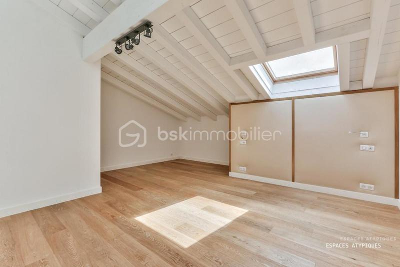 Bureau - 246 m² - 7 pièces