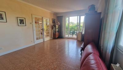 Maison - 210 m² - 6 pièces